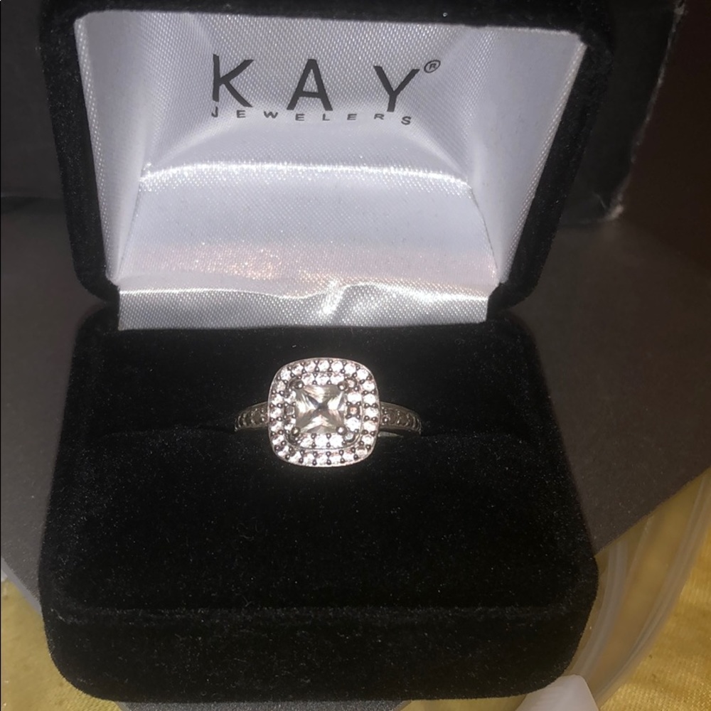 Kay jewelers ring SIZE 4 ❌SOLD❌